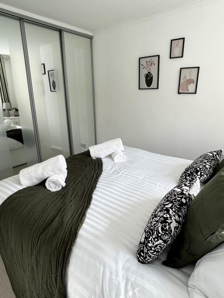 Stylish 3 Bed House Hitchin Villa Екстериор снимка
